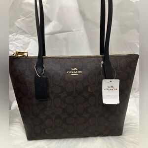 Coach Fiona Zip Tote Bag In Signature Canvas